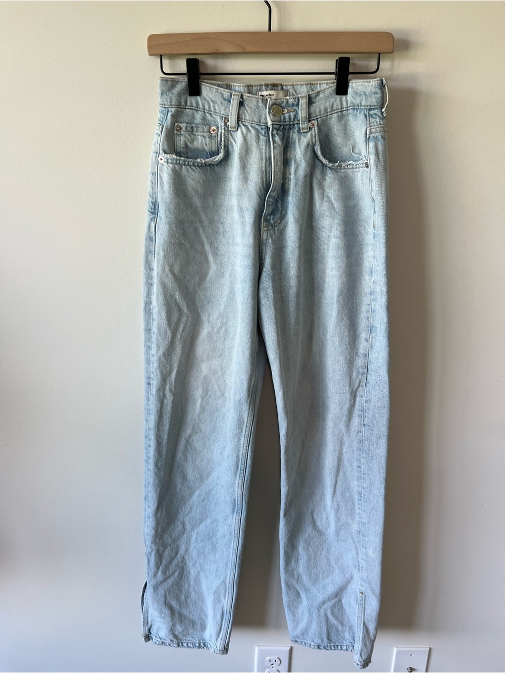 Gina Tricot Perfect Jeans Light Wash Straight-Leg Organic Cotton Worn In